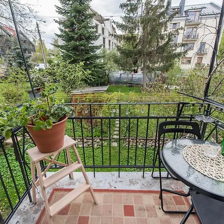 شقة Updated 2bdr W-balcony, Vintage Apt In Upscale Neighborhood, By Cohost فيلنيوس