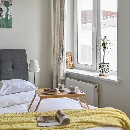 شقة Updated 2bdr W-balcony, Vintage Apt In Upscale Neighborhood, By Cohost فيلنيوس